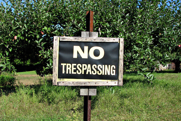 no trespassing