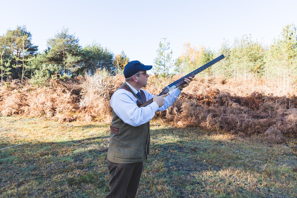 How to hold a gun correctly